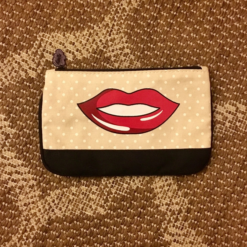 IPSY MYSTERY MAKEUP BAG 💄🎀💋 - Picture 2 of 5